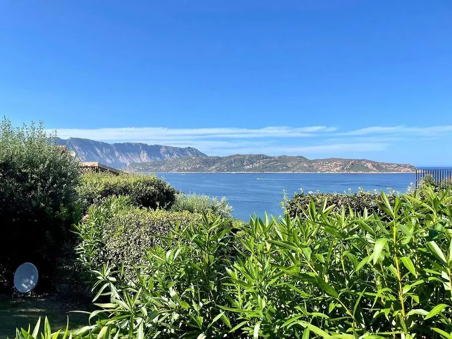 Punta Est Bilocale Giardino Vista Mare Apartment Capo Coda Cavallo