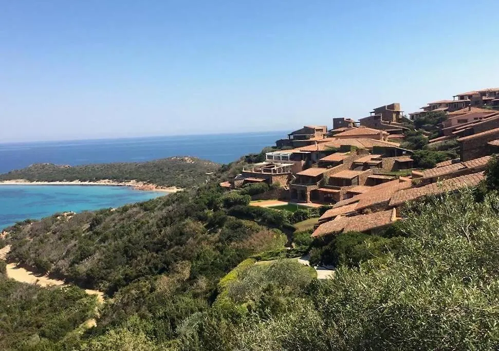 Punta Est Bilocale Giardino Vista Mare Apartment Capo Coda Cavallo Italy