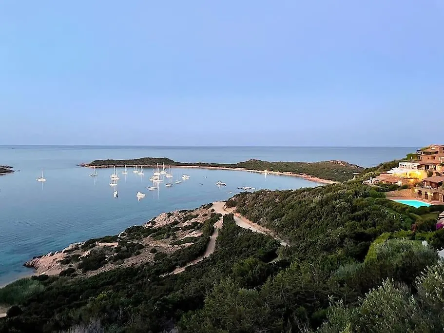 Punta Est Bilocale Giardino Vista Mare Apartment Capo Coda Cavallo 0*,