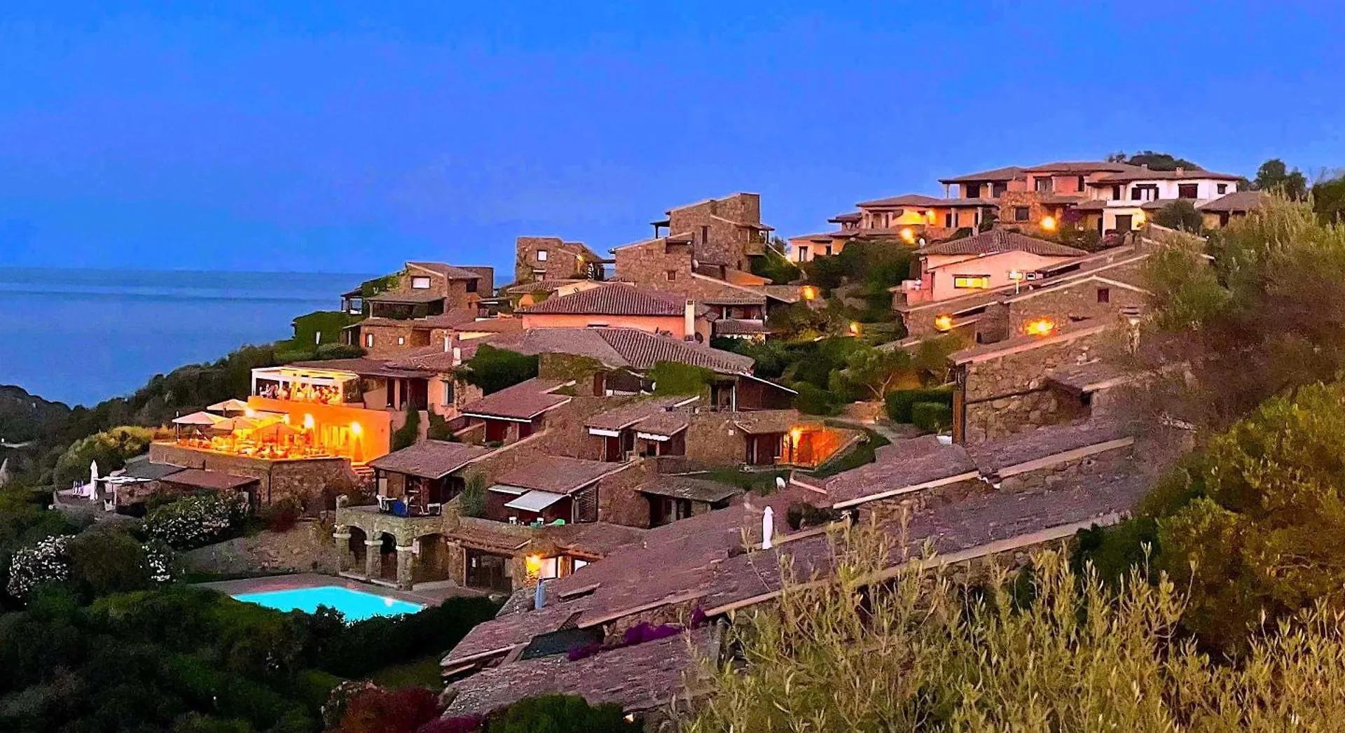 Punta Est Bilocale Giardino Vista Mare Apartment Capo Coda Cavallo Italy
